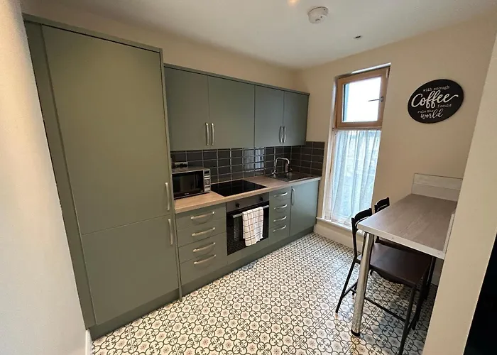 Two Bedroom Ground Floor Apartment, Professionally Managed