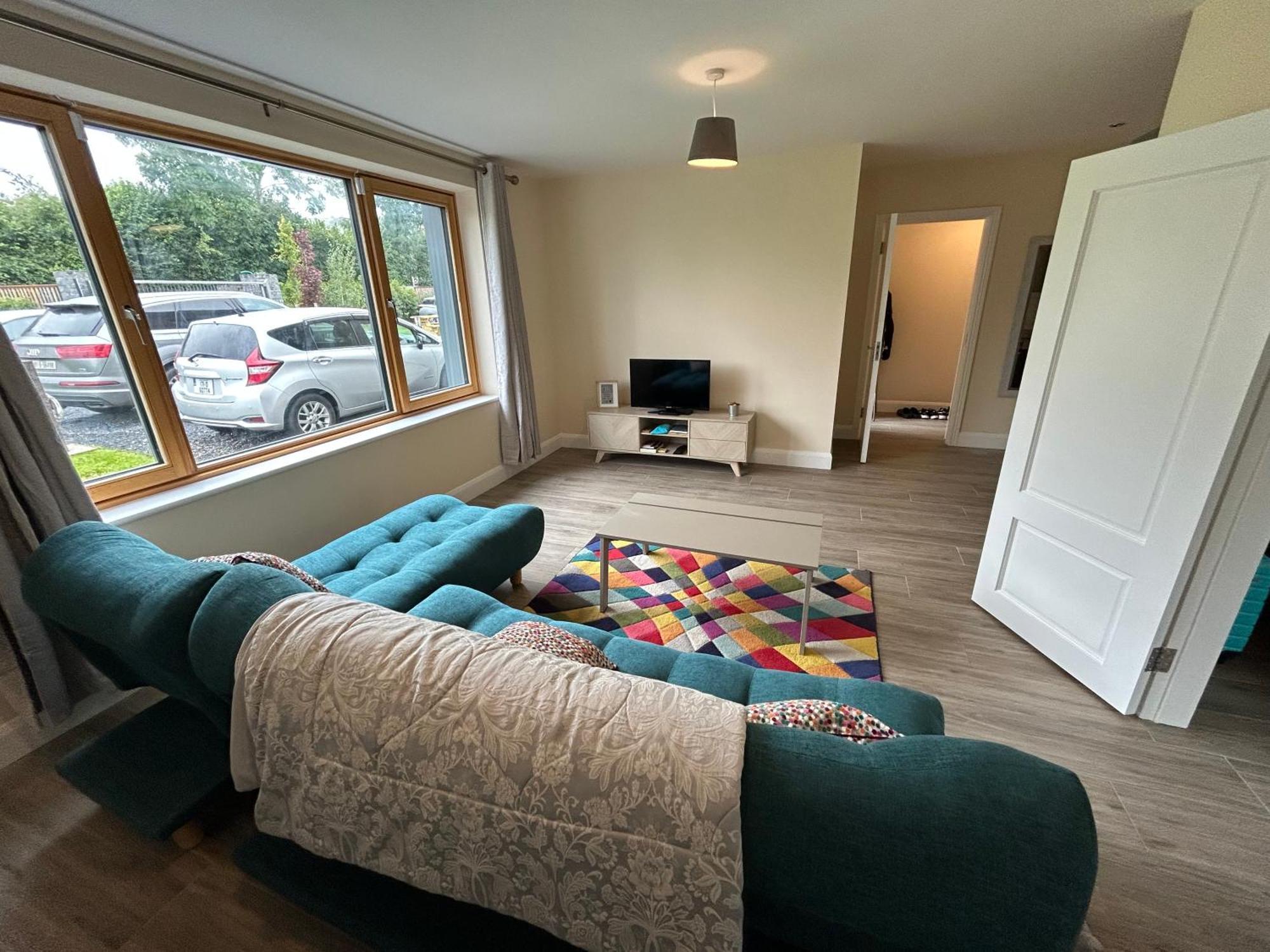 Two Bedroom Ground Floor Apartment, Professionally Managed Apartment *