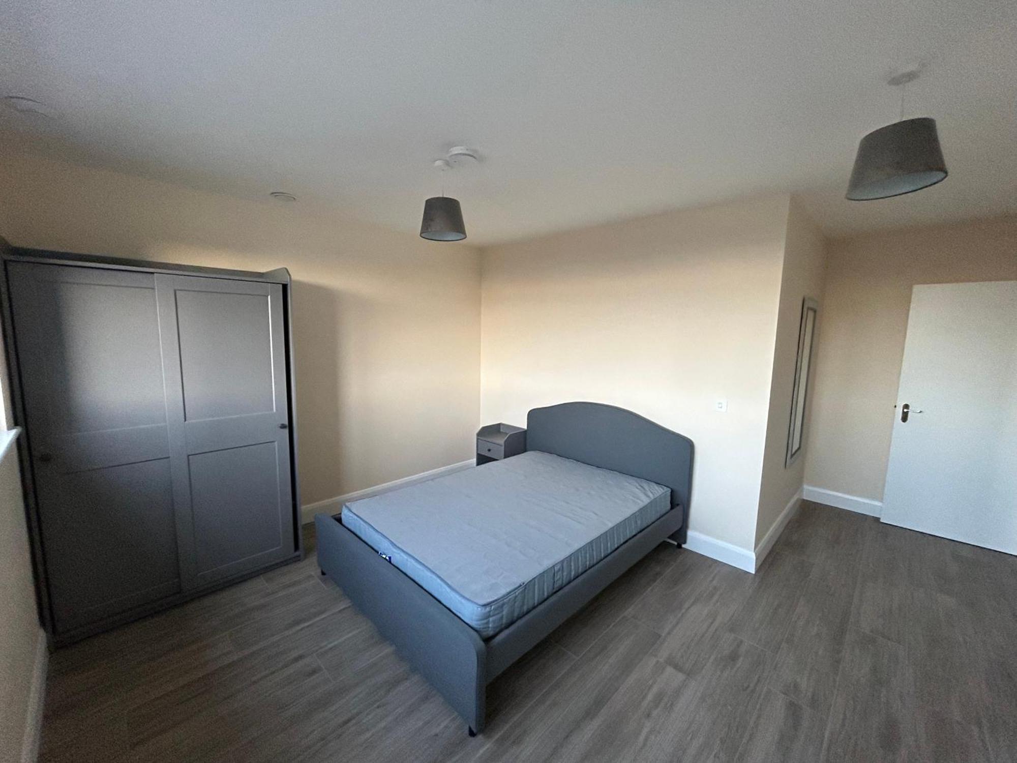 Two Bedroom Ground Floor Apartment, Professionally Managed Apartment *